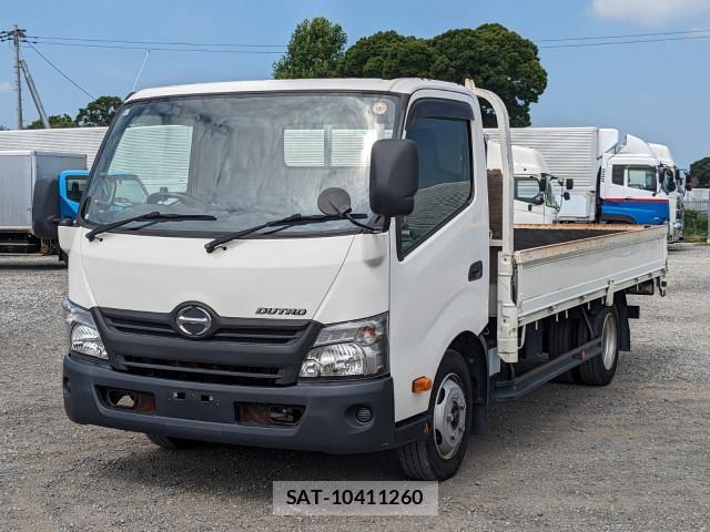 Hino DUTRO 2019-05 8229677-0
