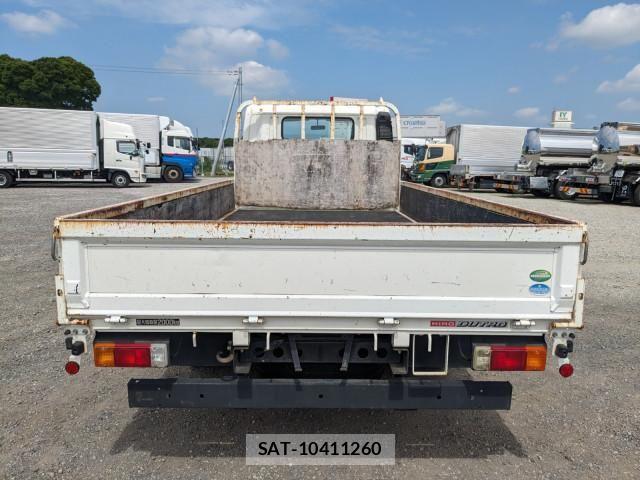 Hino DUTRO 2019-05 8229677-4