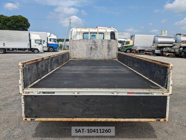 Hino DUTRO 2019-05 8229677-7