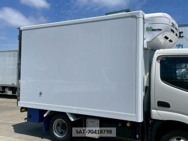 Hino DUTRO 2024-06 8229620-9