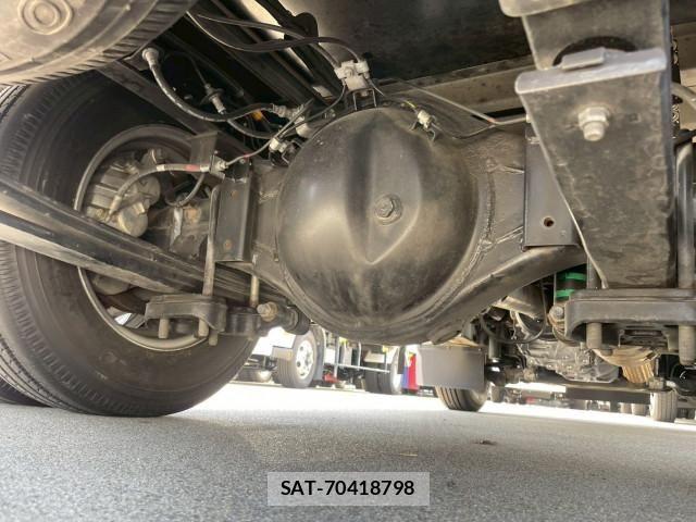 Hino DUTRO 2024-06 8229620-24