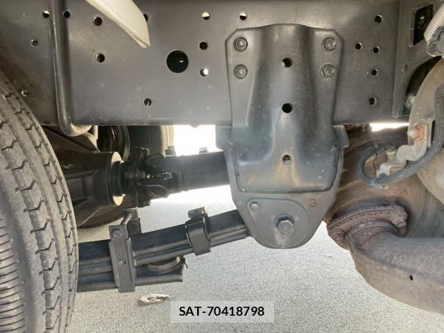 Hino DUTRO 2024-06 8229620-25