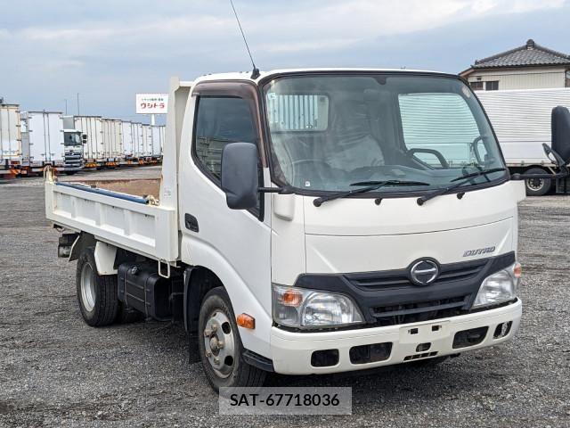 Hino DUTRO 2016-06 8229698-1