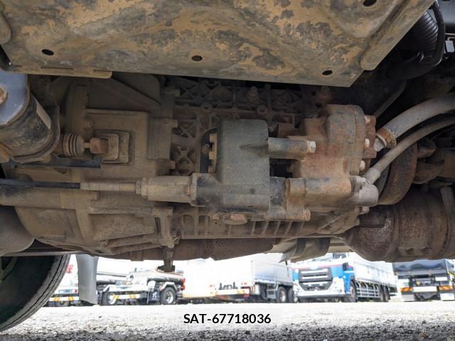 Hino DUTRO 2016-06 8229698-19