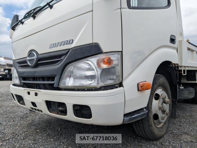 Hino DUTRO 2016-06 8229698-24