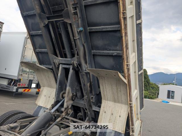 Hino DUTRO 2019-10 8229627-18
