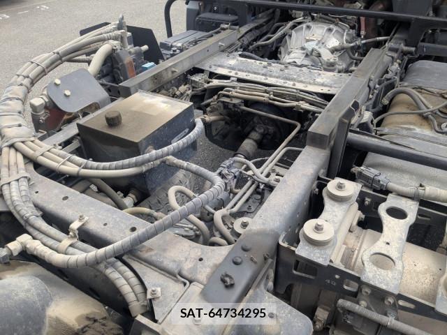 Hino DUTRO 2019-10 8229627-23