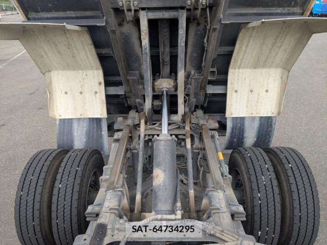 Hino DUTRO 2019-10 8229627-24