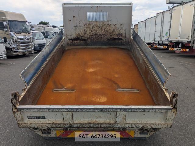 Hino DUTRO 2019-10 8229627-26