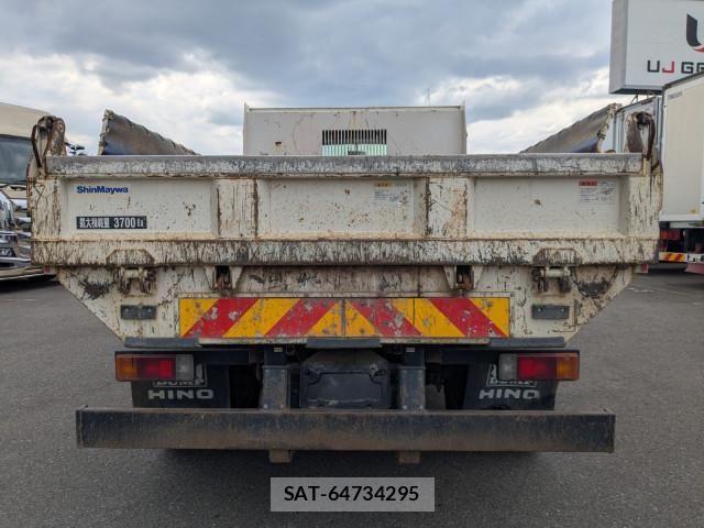 Hino DUTRO 2019-10 8229627-4