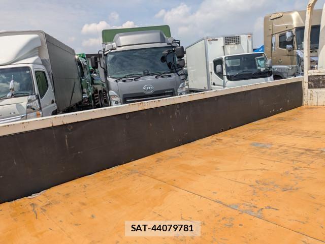 Hino DUTRO 2017-06 8229684-11