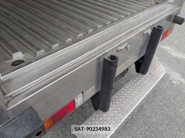 Hino DUTRO 2021-07 8229644-9