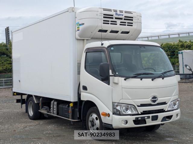 Hino DUTRO 2021-07 8229644-1