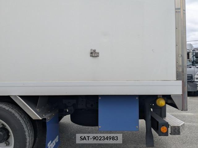Hino DUTRO 2021-07 8229644-20