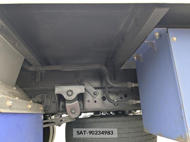 Hino DUTRO 2021-07 8229644-21