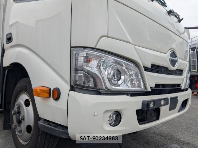 Hino DUTRO 2021-07 8229644-24