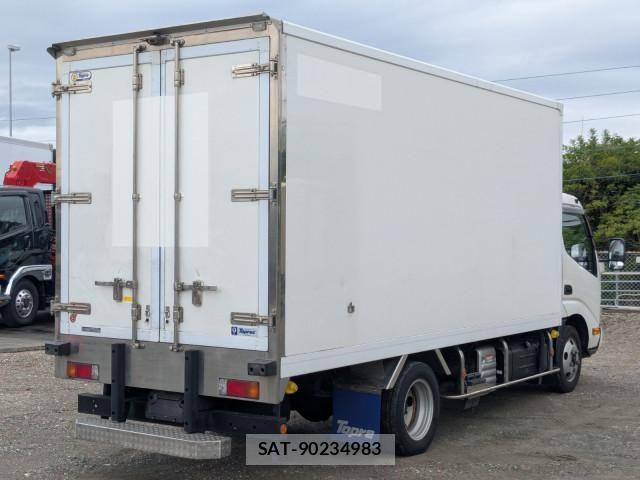 Hino DUTRO 2021-07 8229644-2