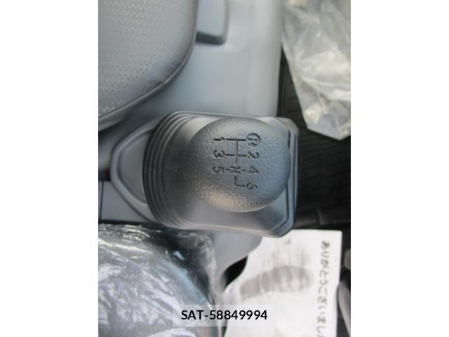 Hino DUTRO 2025-10 8229592-12