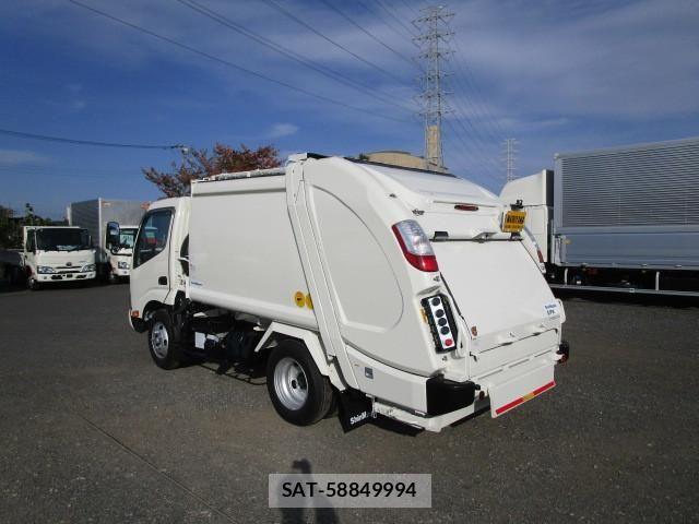 Hino DUTRO 2025-10 8229592-2