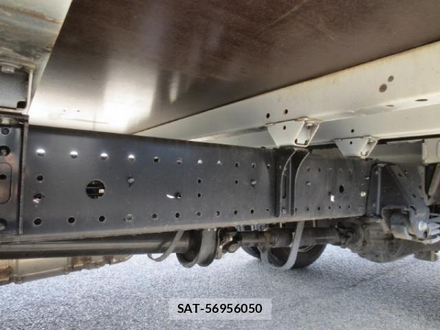 Hino DUTRO 2023-08 8229649-11