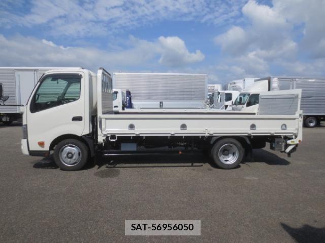 Hino DUTRO 2023-08 8229649-8