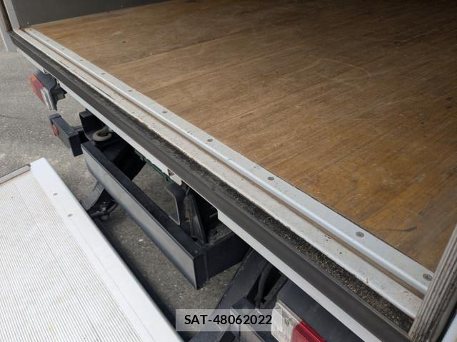 Hino DUTRO 2024-07 8229615-11
