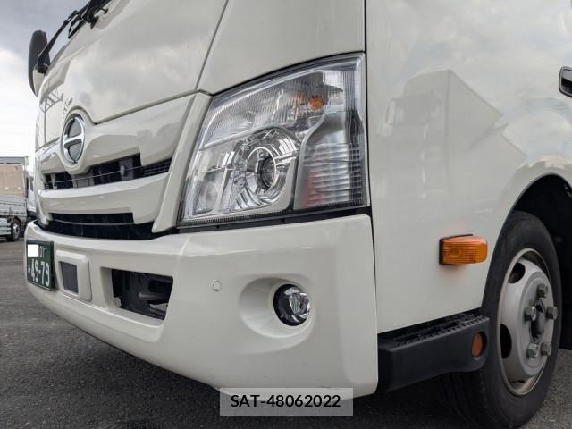Hino DUTRO 2024-07 8229615-24