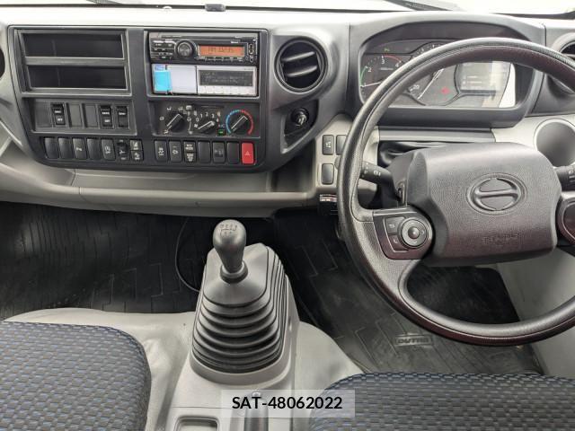 Hino DUTRO 2024-07 8229615-27