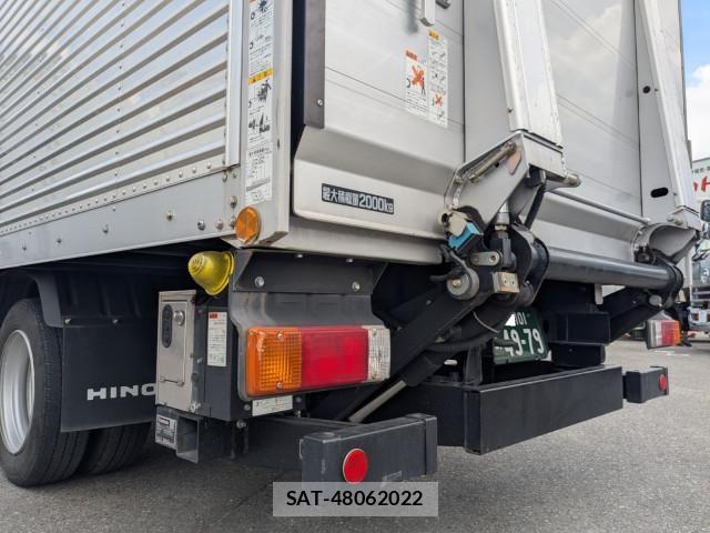 Hino DUTRO 2024-07 8229615-4