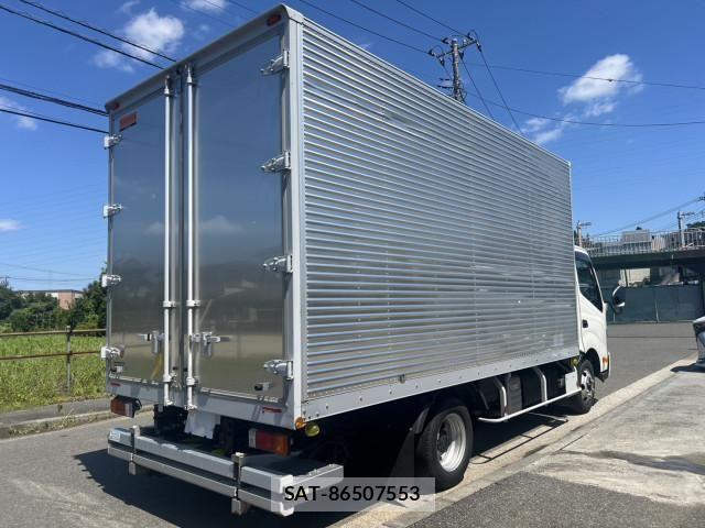 Hino DUTRO 2024-03 8229612-2