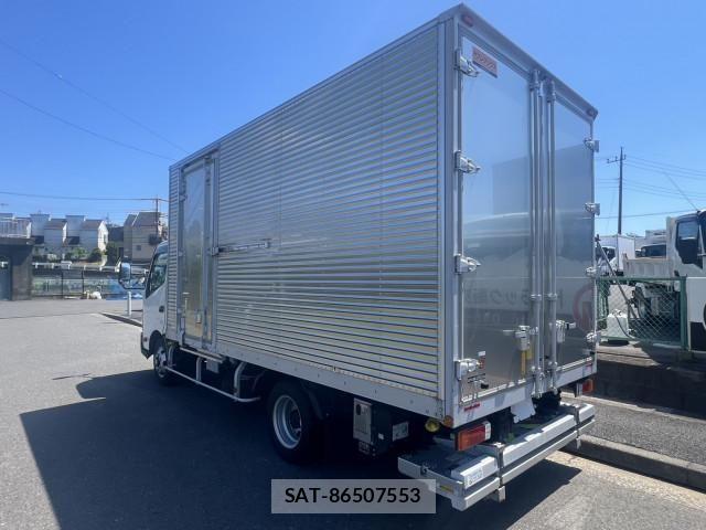 Hino DUTRO 2024-03 8229612-3