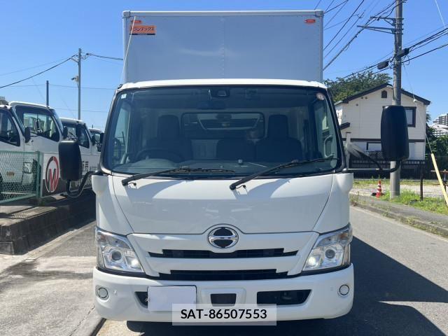 Hino DUTRO 2024-03 8229612-4