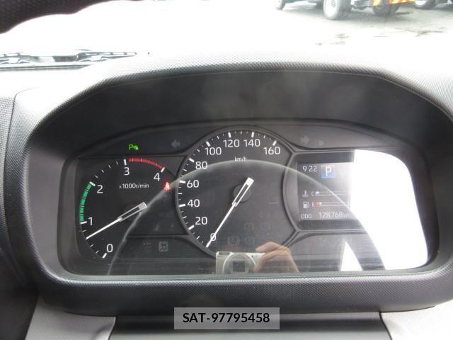Hino DUTRO 2020-06 8229655-21