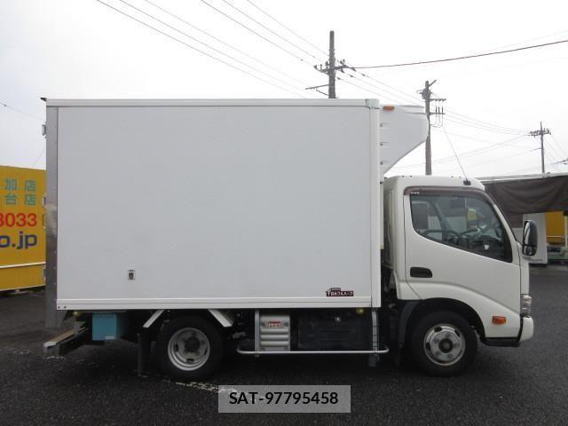 Hino DUTRO 2020-06 8229655-5
