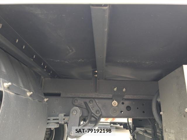 Hino DUTRO 2024-07 8229618-23