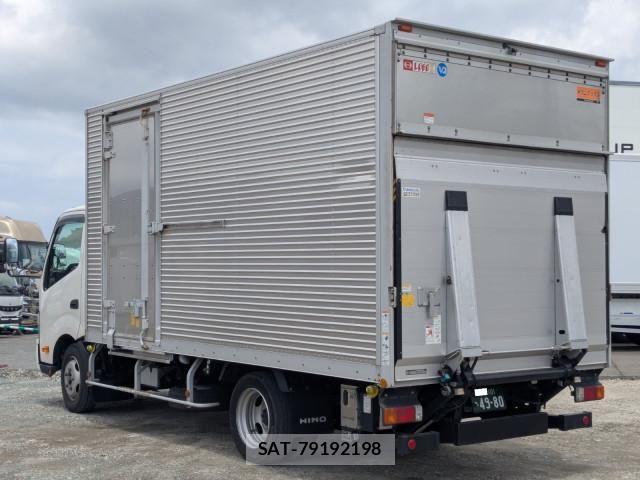 Hino DUTRO 2024-07 8229618-2