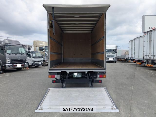 Hino DUTRO 2024-07 8229618-7