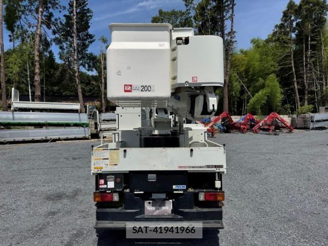 Hino DUTRO 2018-01 8229678-6