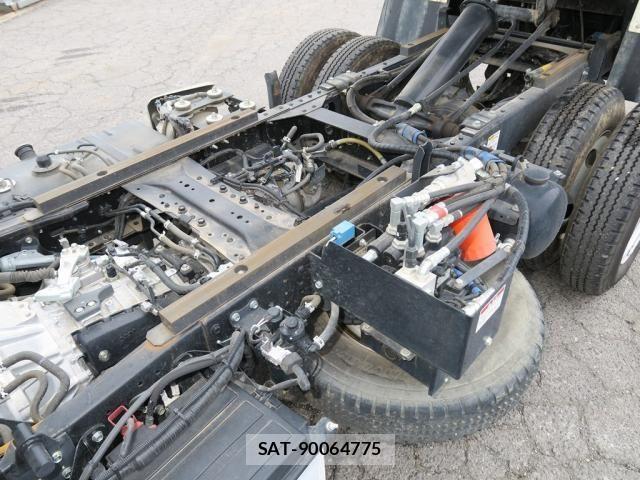 Hino DUTRO 2024-03 8229619-12
