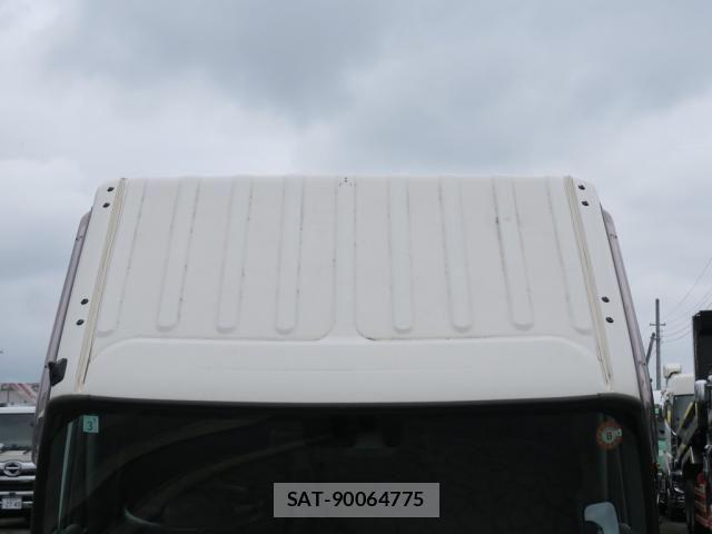 Hino DUTRO 2024-03 8229619-14