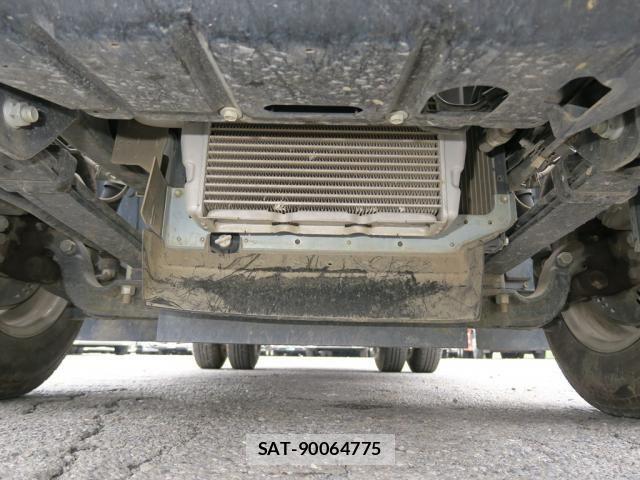 Hino DUTRO 2024-03 8229619-21