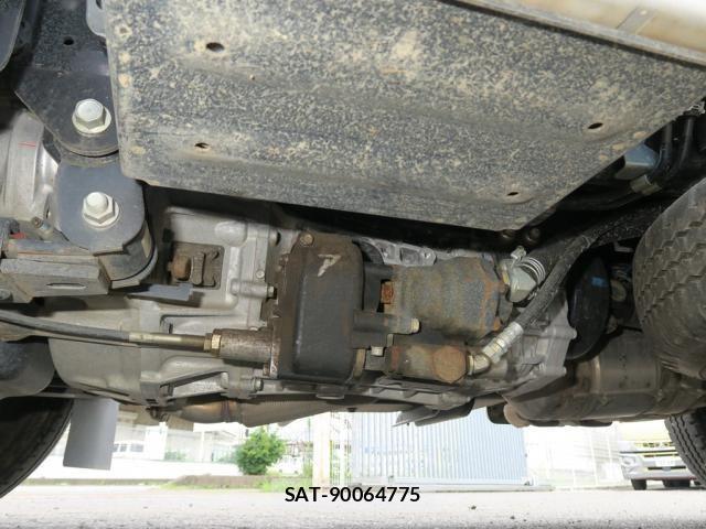 Hino DUTRO 2024-03 8229619-23