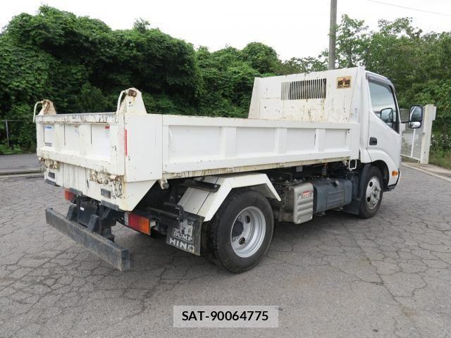 Hino DUTRO 2024-03 8229619-5