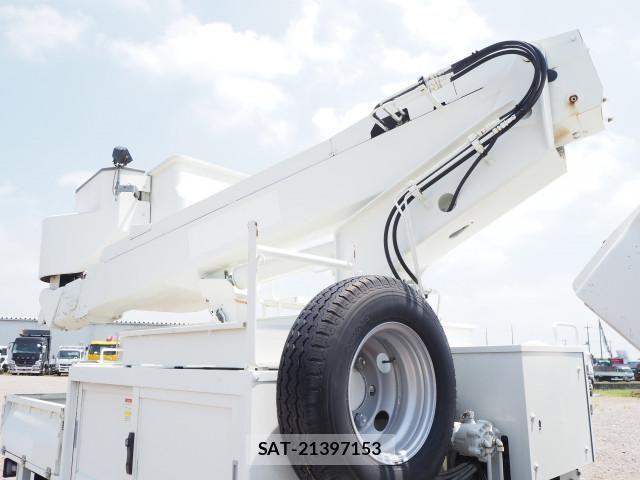 Hino DUTRO 2018-06 8229693-15