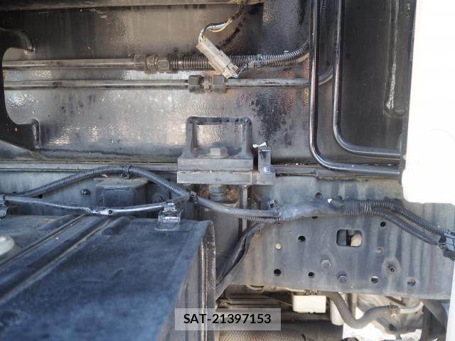 Hino DUTRO 2018-06 8229693-17