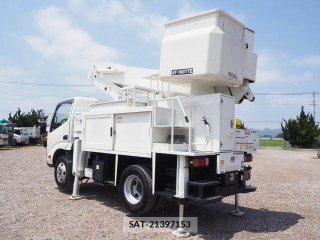 Hino DUTRO 2018-06 8229693-2
