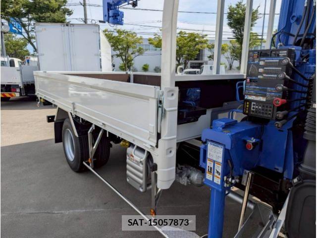 Hino DUTRO 2023-07 8229609-9