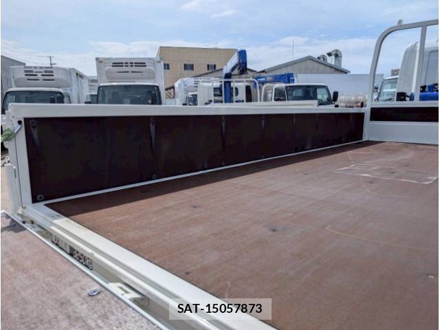 Hino DUTRO 2023-07 8229609-11