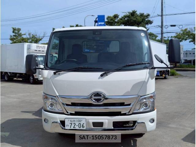 Hino DUTRO 2023-07 8229609-1