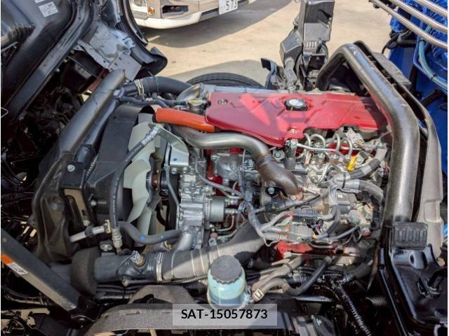 Hino DUTRO 2023-07 8229609-27